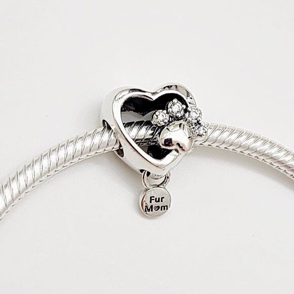 Pandora Sparkling Paw Print & Heart Charm - Picture 1 of 4